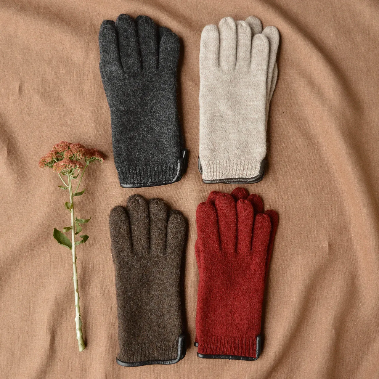 Adults Brushed Wool Gloves in 100% Organic Merino