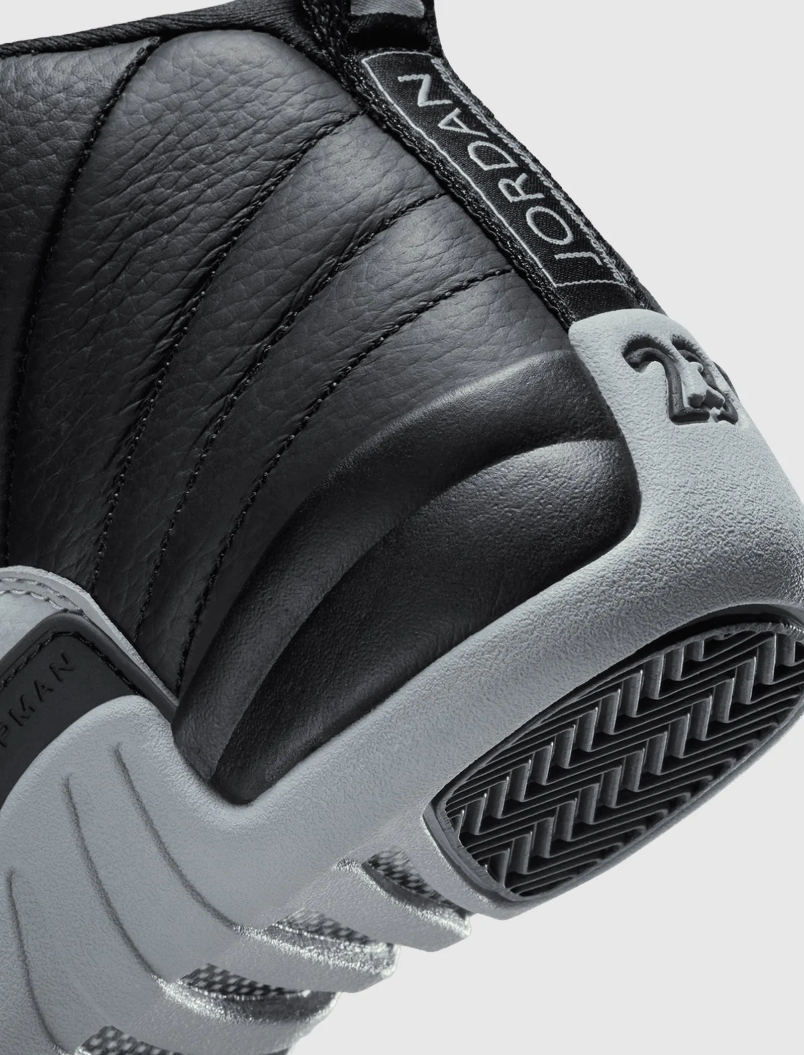 AIR JORDAN 12 RETRO "BLACK/WOLF GREY" GS