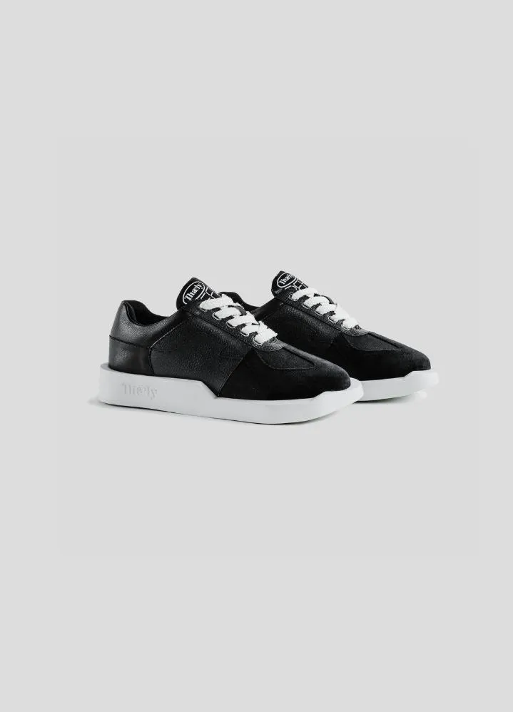 Black Magpie Reflex Runners