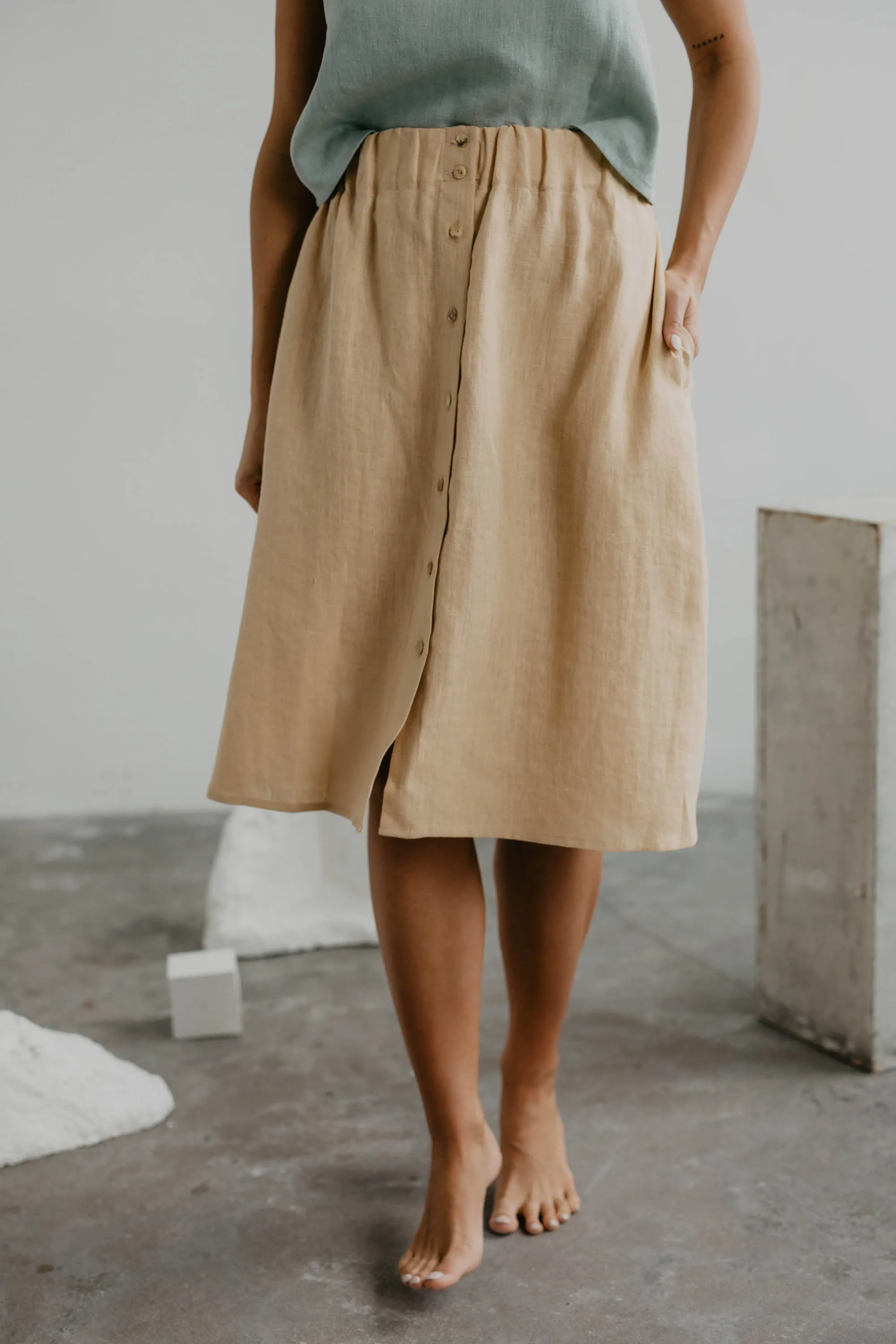 Daisy Linen Skirt With Buttons