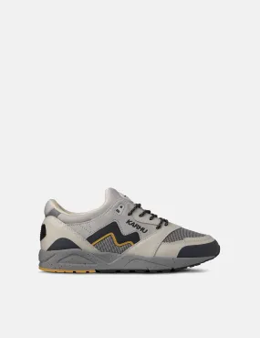 Karhu Aria 95 Trainers - Lily White/India Ink