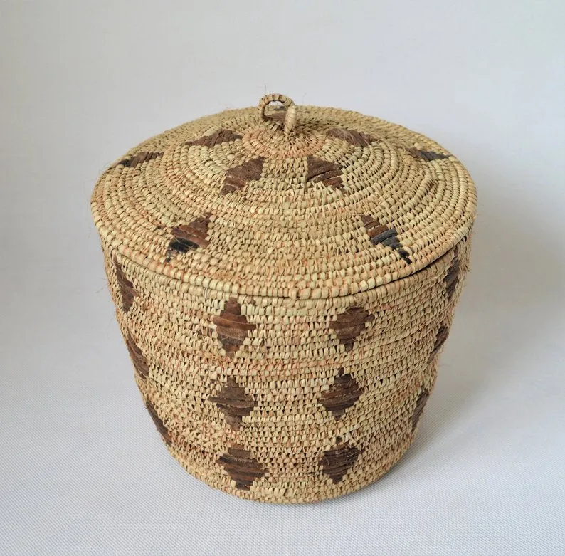 Round rustic basket, Large straw wicker basket