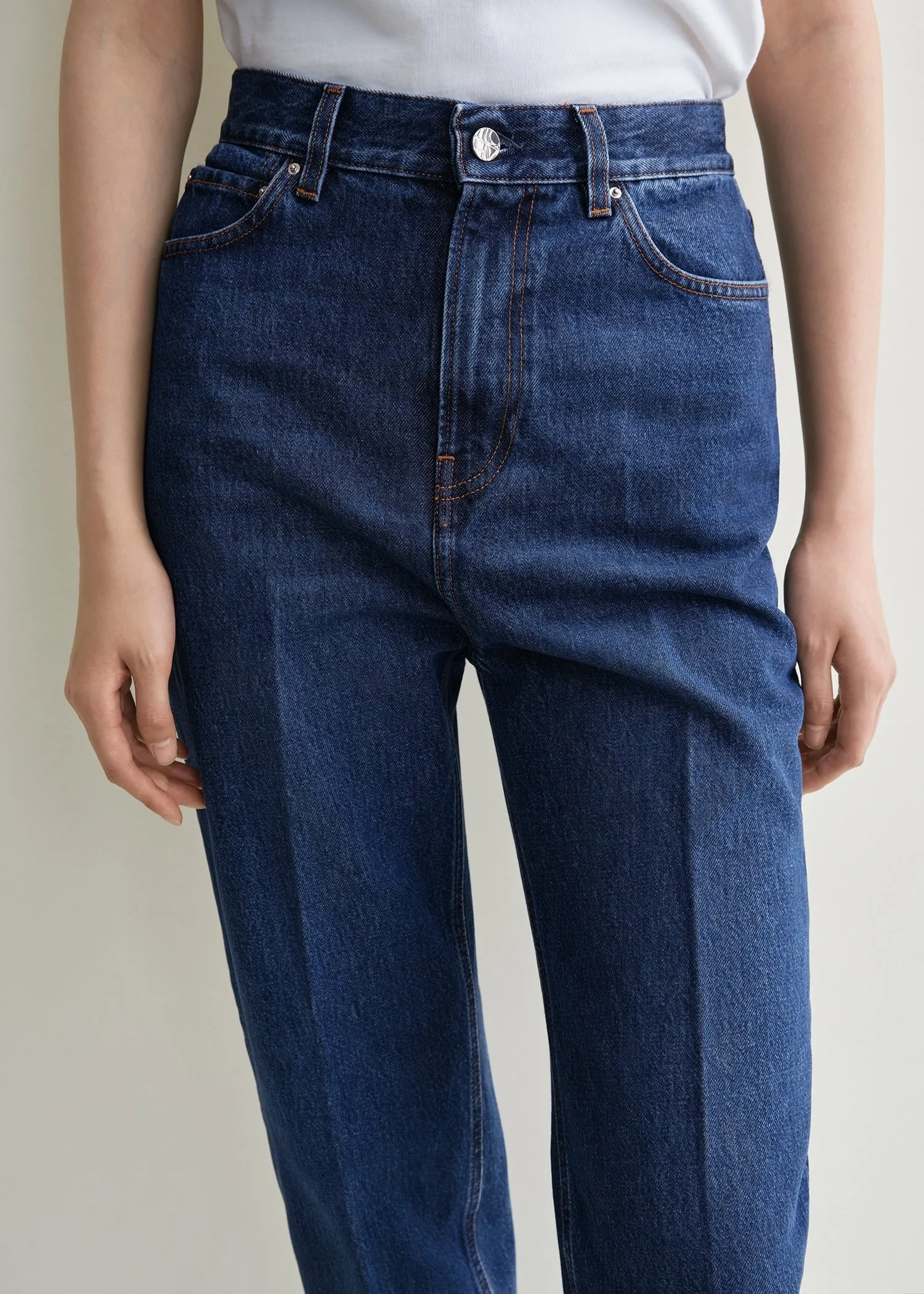 Tapered leg denim dark blue