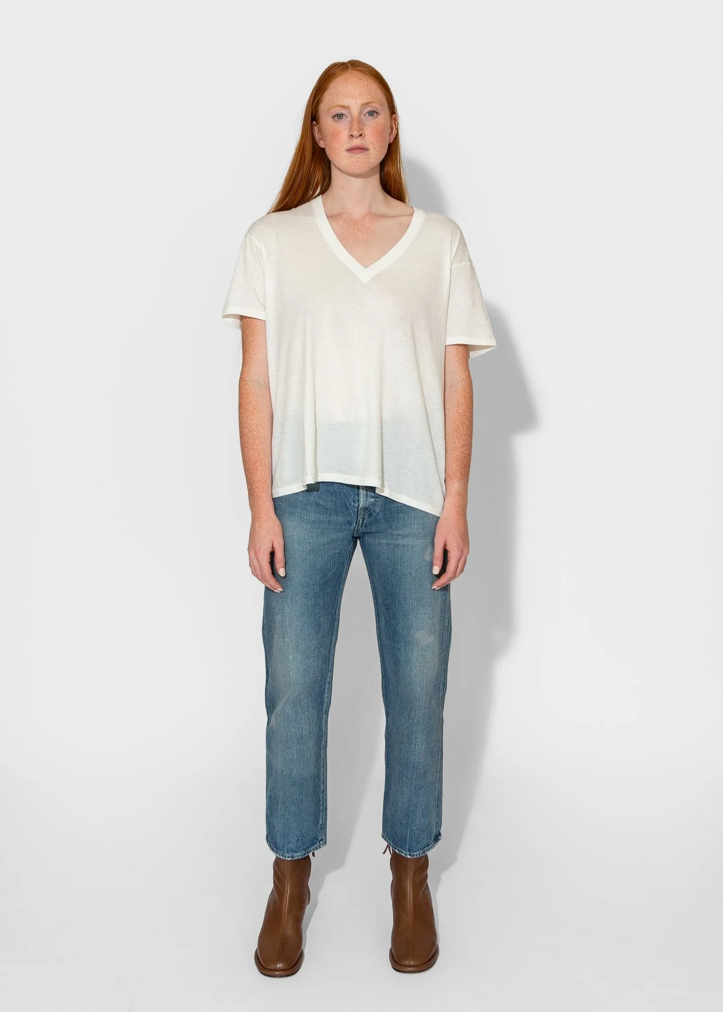 V-Neck Boxy Seamless V in Cashmere White